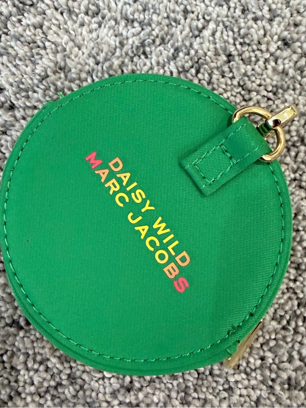Marc Jacobs Daisy Coin Purse  Green Floral Round Zip Pouch Gold Zipper Bag Charm - Picture 4 of 8